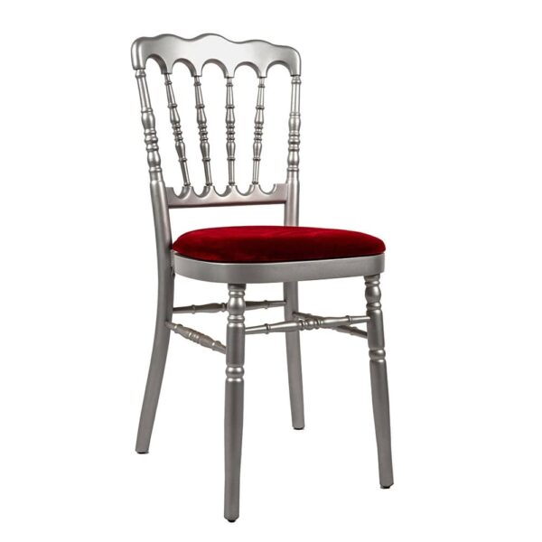 location de chaise napoléon argent avec une assise en velour rouge